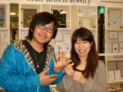 お客様作品集　横山智也・沙織様／手作り指輪（ハンドメイドリング）・結婚指輪（マリッジリング）・婚約指輪（エンゲージリング）・オーダージュエリー　アトリエ　トム・フクダ